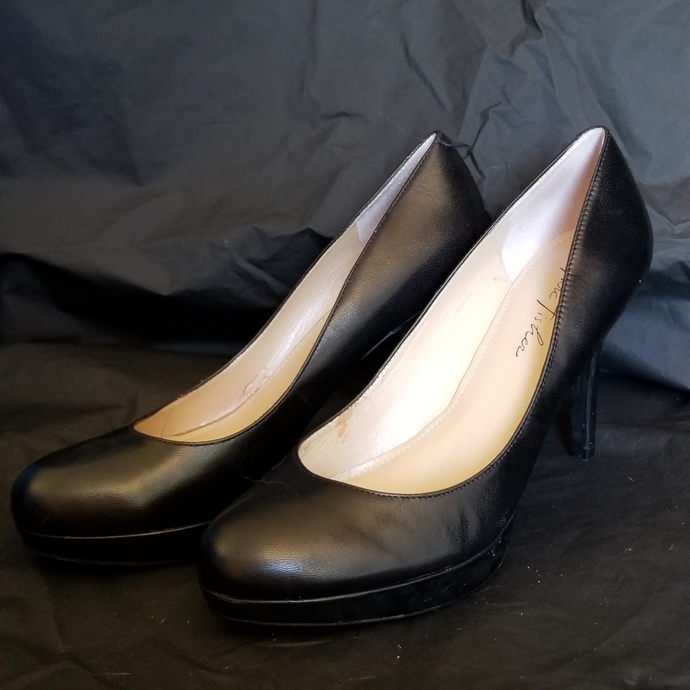 Black Marc Fisher Pumps